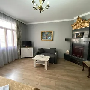 Cozy Studio On Europe Square Batumi